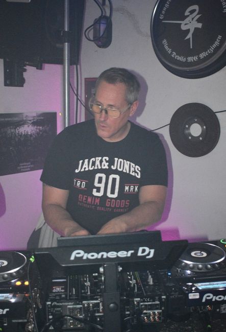 Straight Vision  WL 57