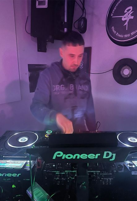 Straight Vision  WL 116