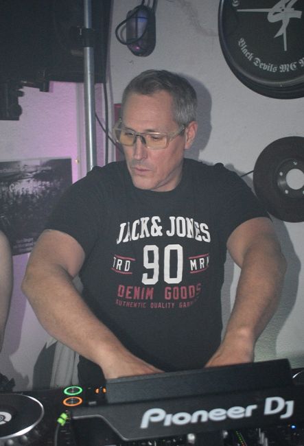 Straight Vision  WL 60