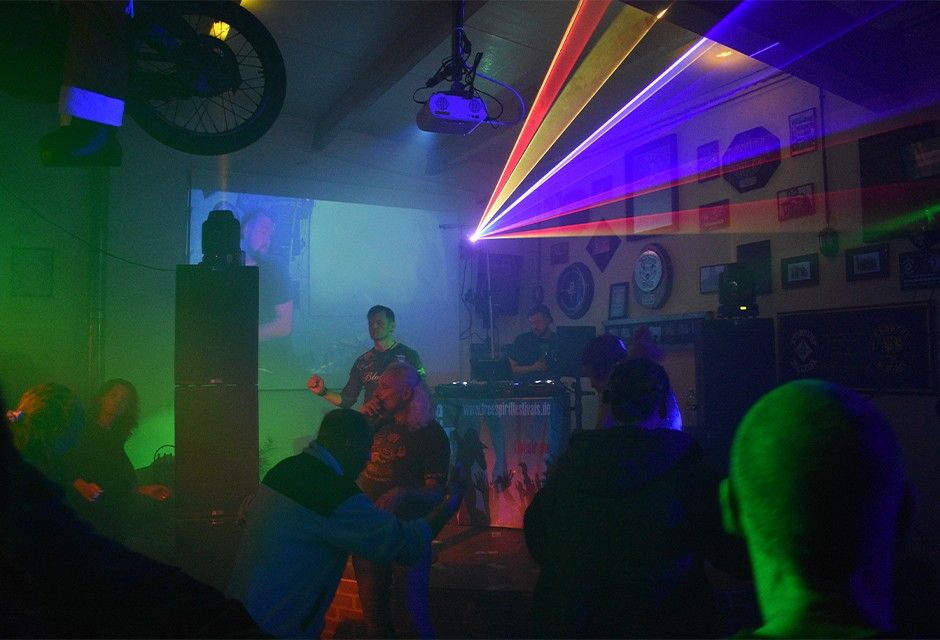 Straight Vision   WL 83