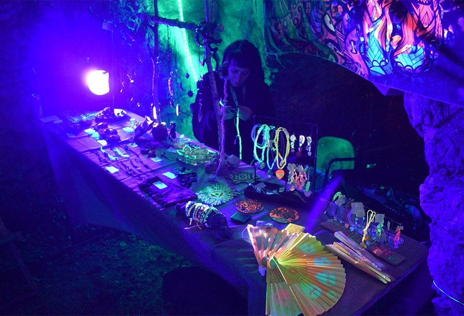 Trip to Alice Land 01